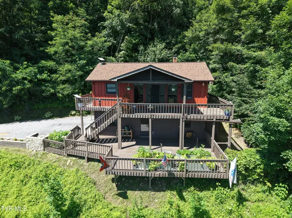 220 Roanwood Rd, Roan Mountain, TN 37687