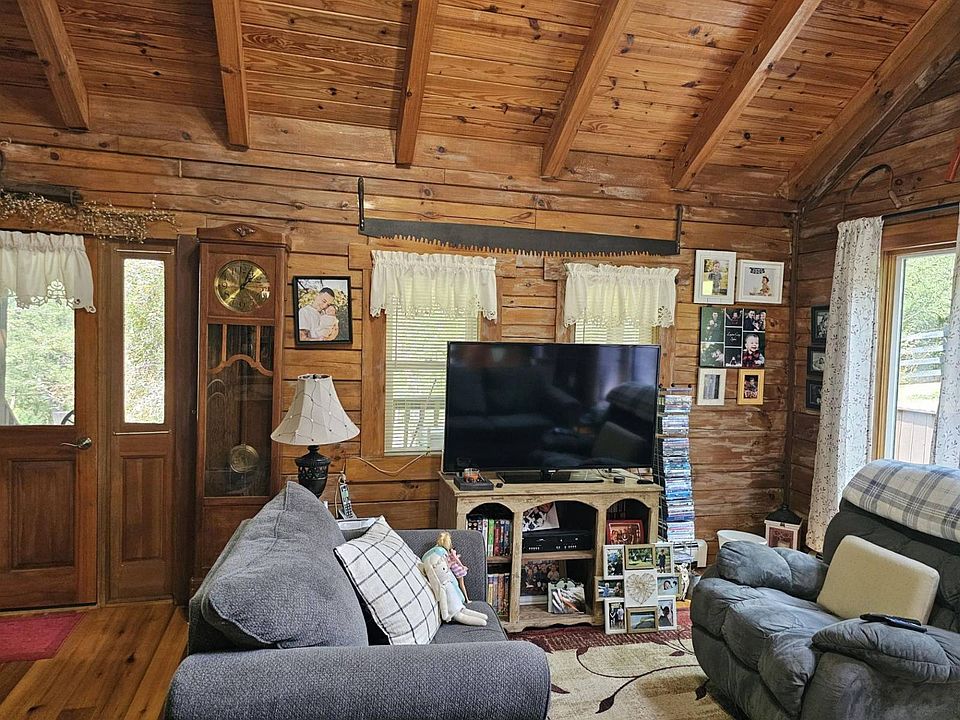 7th image of this home