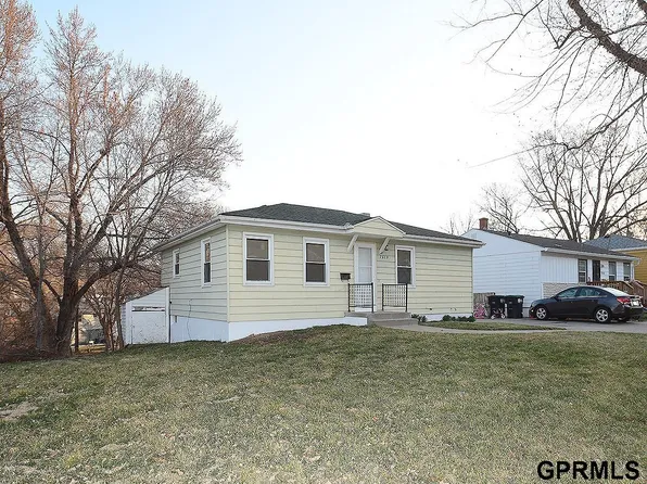 7519 N 34th St, Omaha, NE 68112