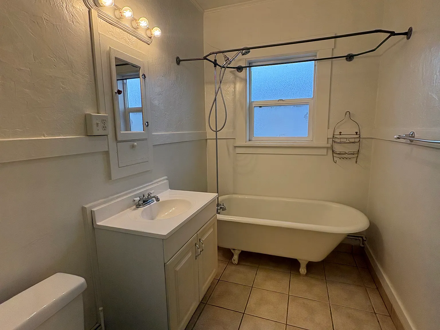 1 bed, 600 sqft, $1,100 — Photo 4