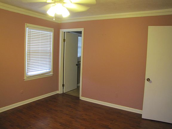 5th image of 5910 Milan Ct