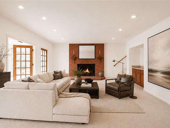 4th image of 1139 Springdale Rd