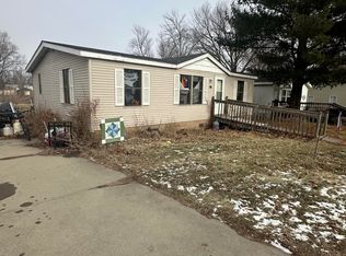 305 E Walnut St, Ogden, IA 50212