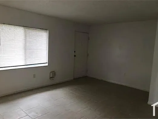 2 bed, $1,650 — Photo 3