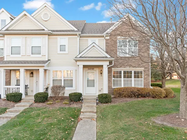 24700 George Washington Dr, Plainfield, IL 60544