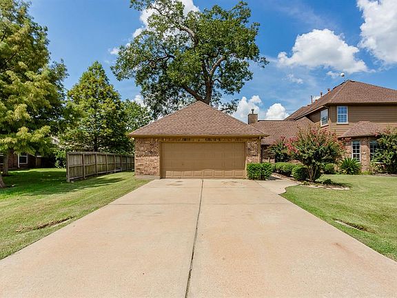 5th image of 33203 Woodton Ct