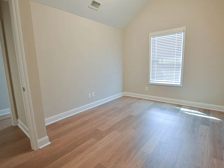 1113 Henry Place Blvd — Photo 18