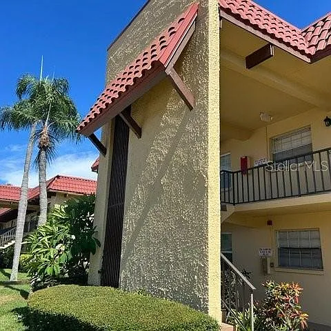 1845 S Highland Ave #15 — Photo 2