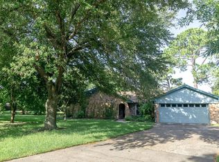 319 Falk Ave, La Porte, TX 77571