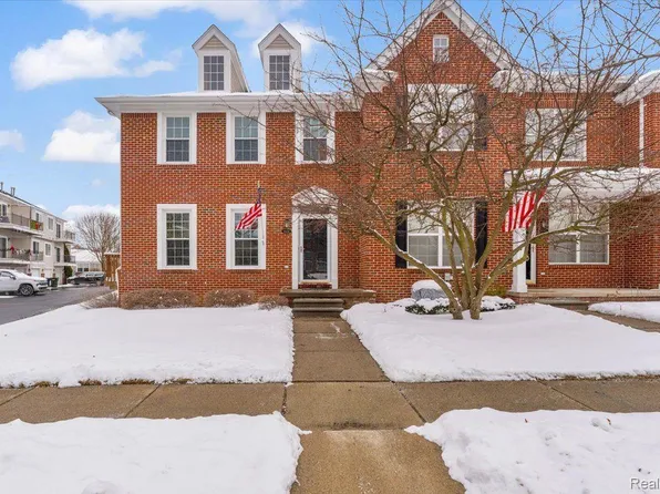 14456 Victoria Dr #13, Sterling Heights, MI 48313