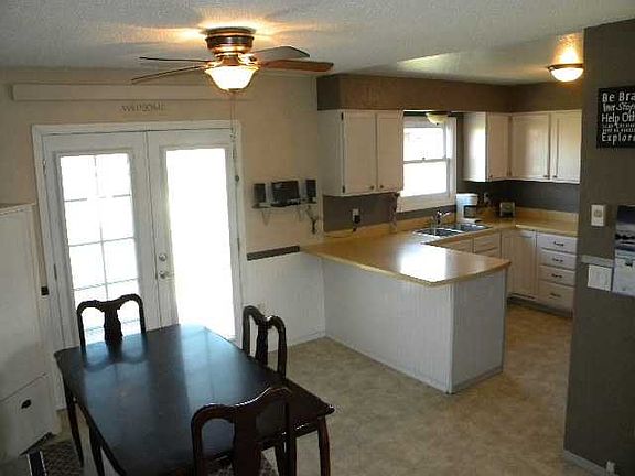 5th image of 1029 Barbara Dr