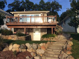 844 E Eagle Lake Dr, Kalamazoo, MI 49009