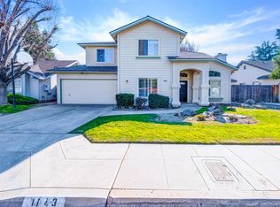 1843 E Omaha Ave, Fresno, CA