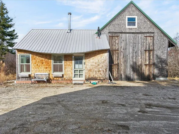 21 La Tour Street, Castine, ME 04421