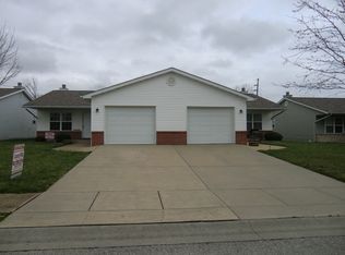 211 & 213 Autumn Pine Dr #211, Fairview Heights, IL 62208