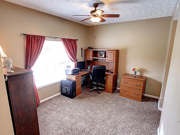 5th image of 2930 Kant Pl