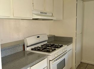 15815 Potomac Rd APT 10, Apple Valley, CA 92307