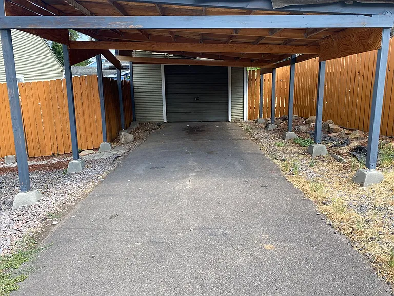 1803 Siskiyou St — Photo 16