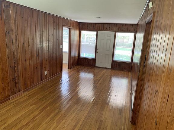 3rd image of 11 Gilmore Dr