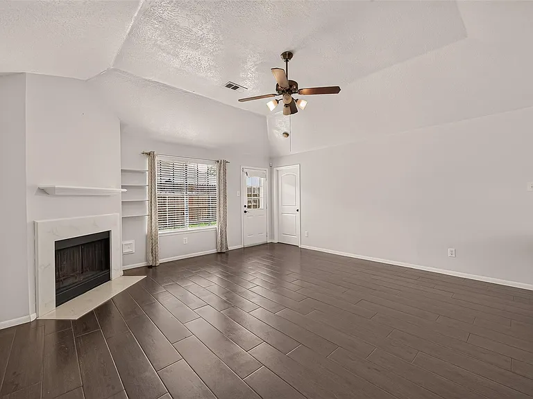 22619 Old Church Ln — Photo 22