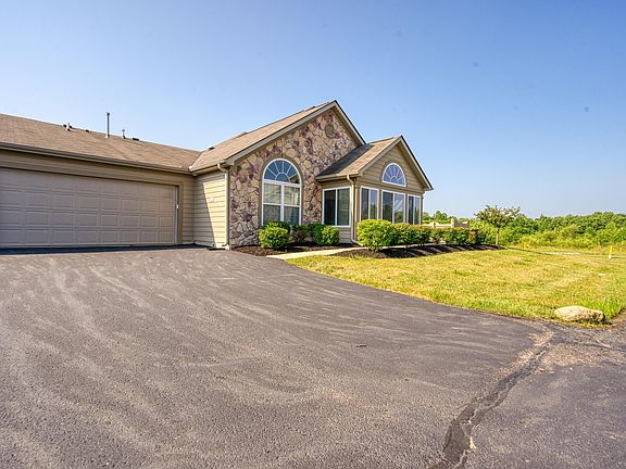 3rd image of 707 Leila Ln E