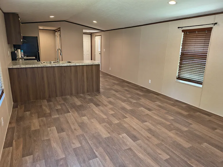 730 Case Cove Rd — Photo 4