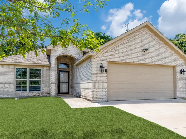 2827 Ainwick Ct, Dallas, TX 75227