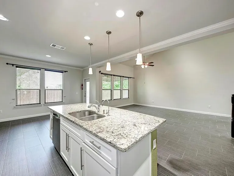 10617 Portico Ln — Photo 10