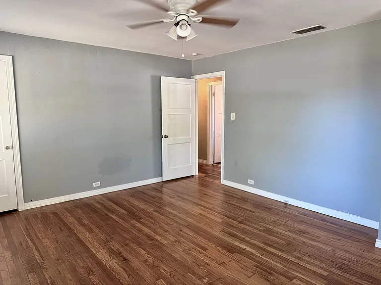 1801 Rose St — Photo 14