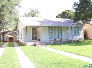 408 Mariposa St, Carlsbad, NM 88220