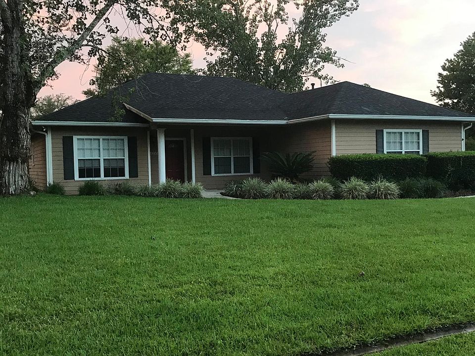 1st image of 6135 NW 111th Pl