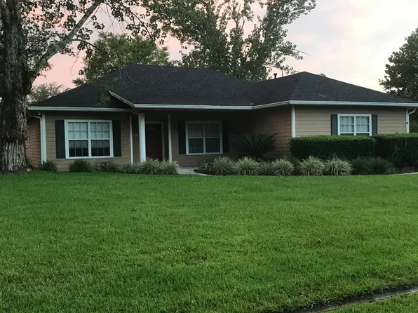 6135 NW 111th Pl, Alachua, FL 32615
