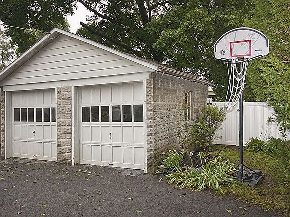 2 car garage