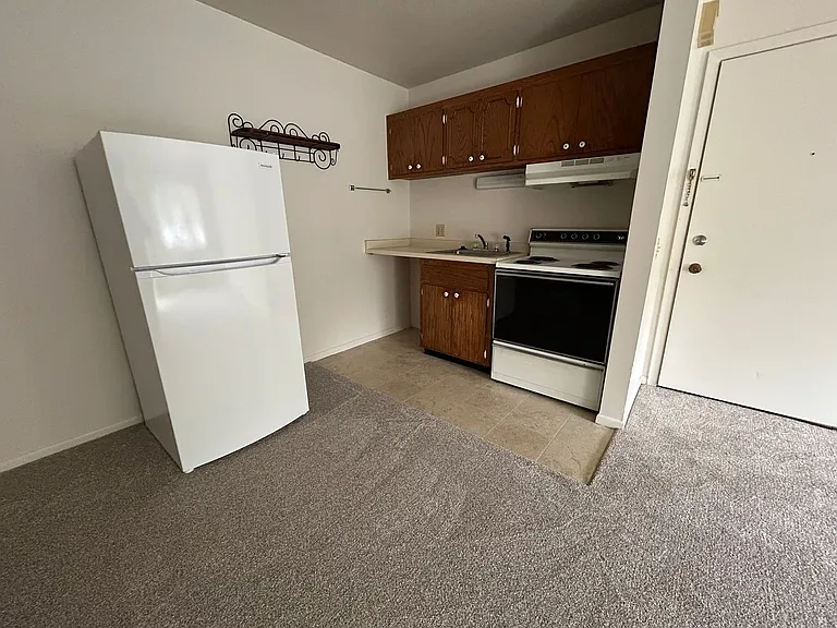 2114 Allen Blvd — Photo 46