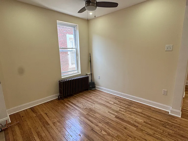 225 S 44th St #3 — Photo 3