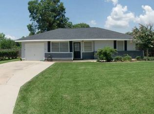5148 Simpson Ave, Groves, TX 77619