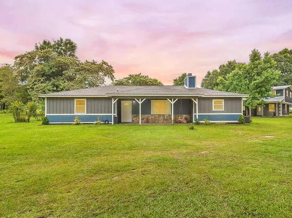 7727 S State Highway 167, Hartford, AL 36344