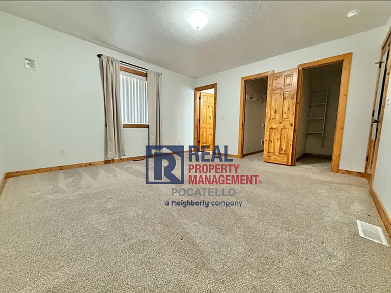 13355 N Dekay Rd — Photo 17