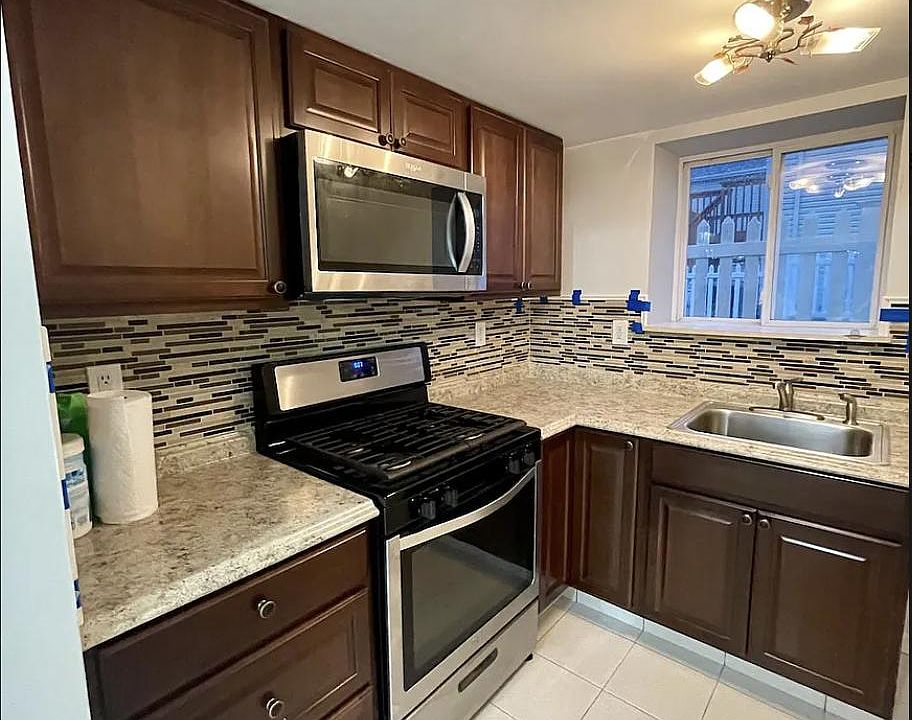 1st image of 103 Excelsior Ave #1L