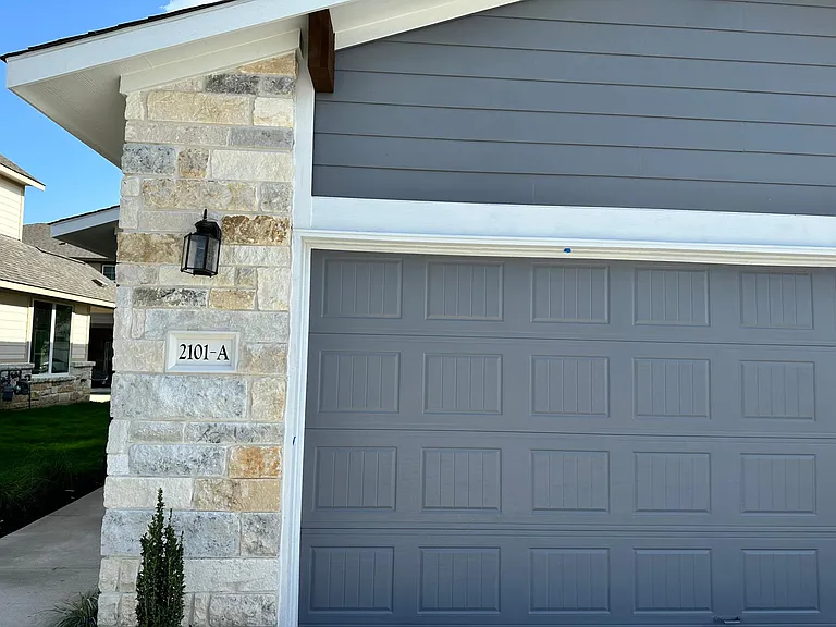 2101 Wheelbarrow Way #A — Photo 2