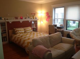 1102 Davis St APT 2, Evanston, IL 60201