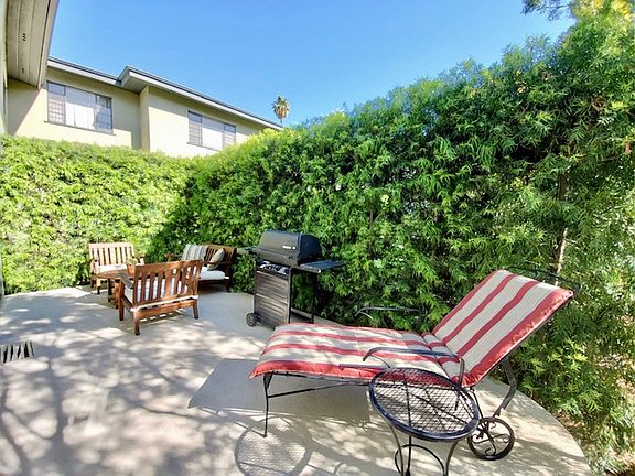 4th image of 1518 E Wilson Ave #2.0