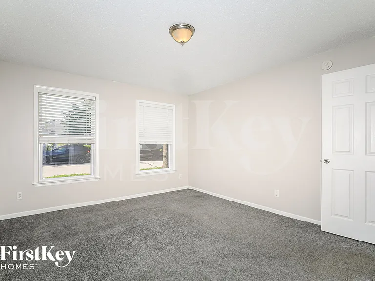 12168 Lindley Dr — Photo 13