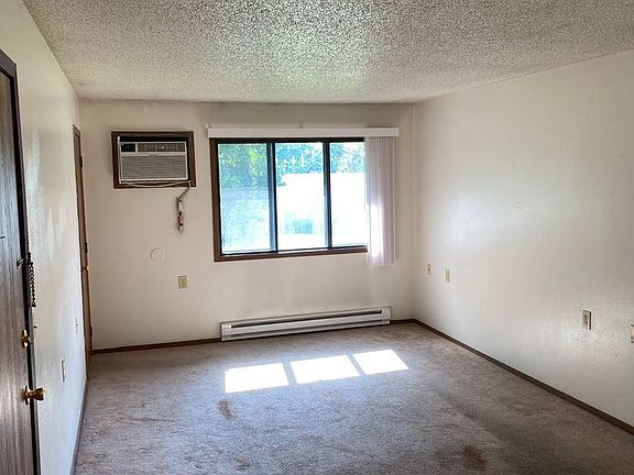 4th image of 207 NW 8th St #B05