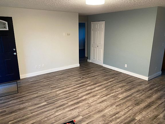 3rd image of 3204 P St