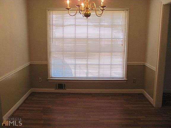 4th image of 4119 Sweet Water Ln SE