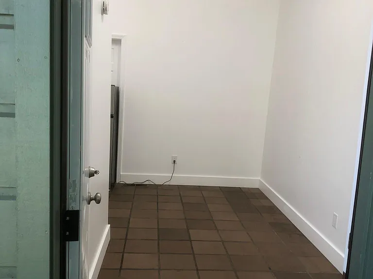 411 Cedar St #E — Photo 5