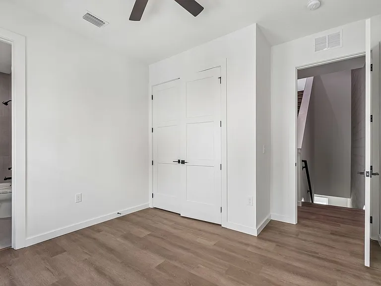 1218 E Kay St #14 — Photo 39