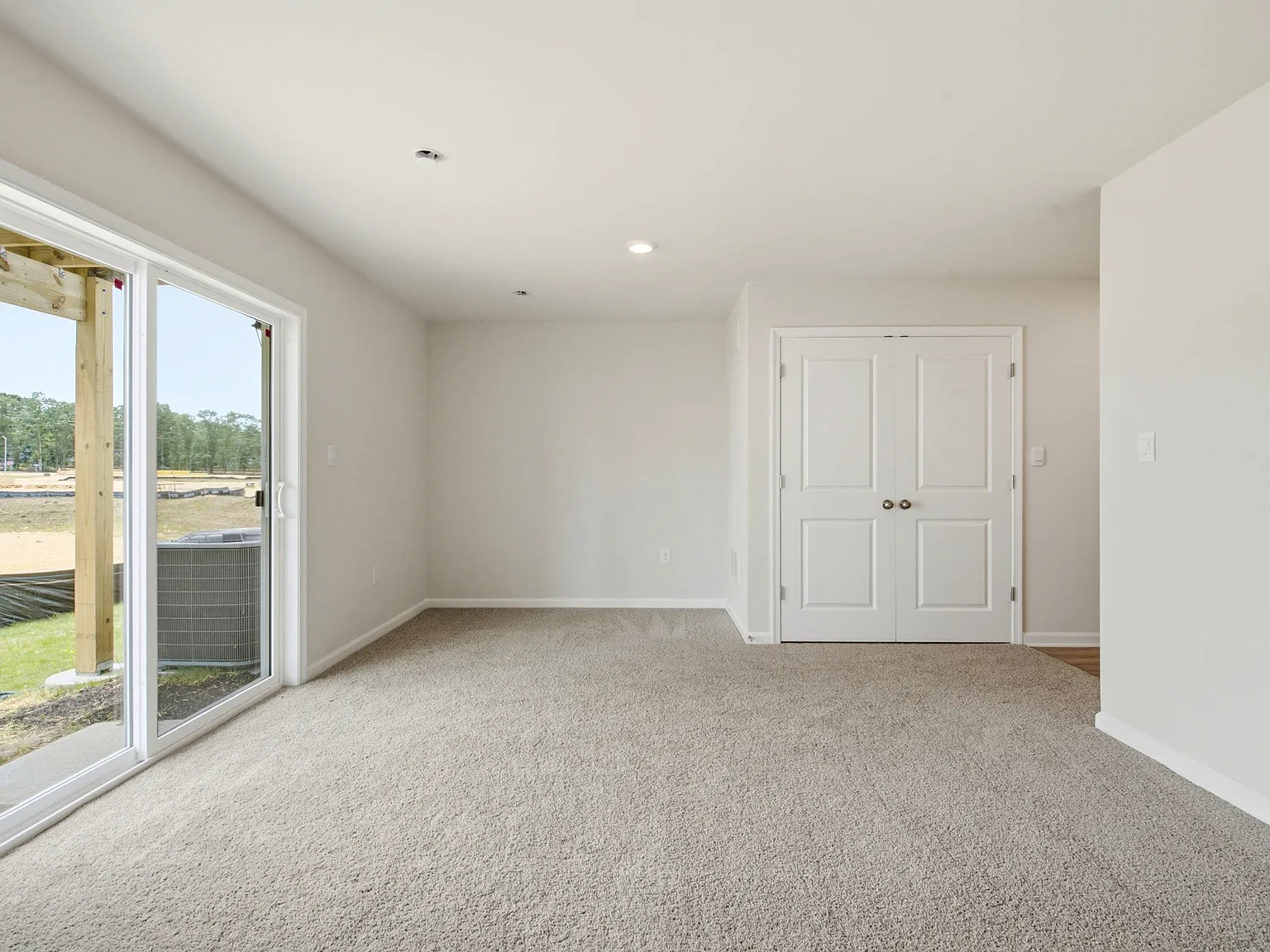 3 bed, 2.5 bath, 1962 sqft, $3,000 — Photo 3