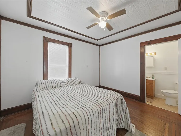 324 W Church St — Photo 14